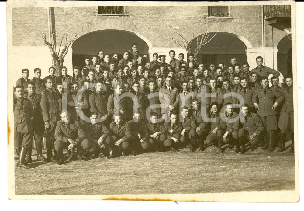 Fotografia d epoca originale 1940 ca WW2 PIEMONTE ? Ritratto di un reparto di artiglieria Foto 18x13 1