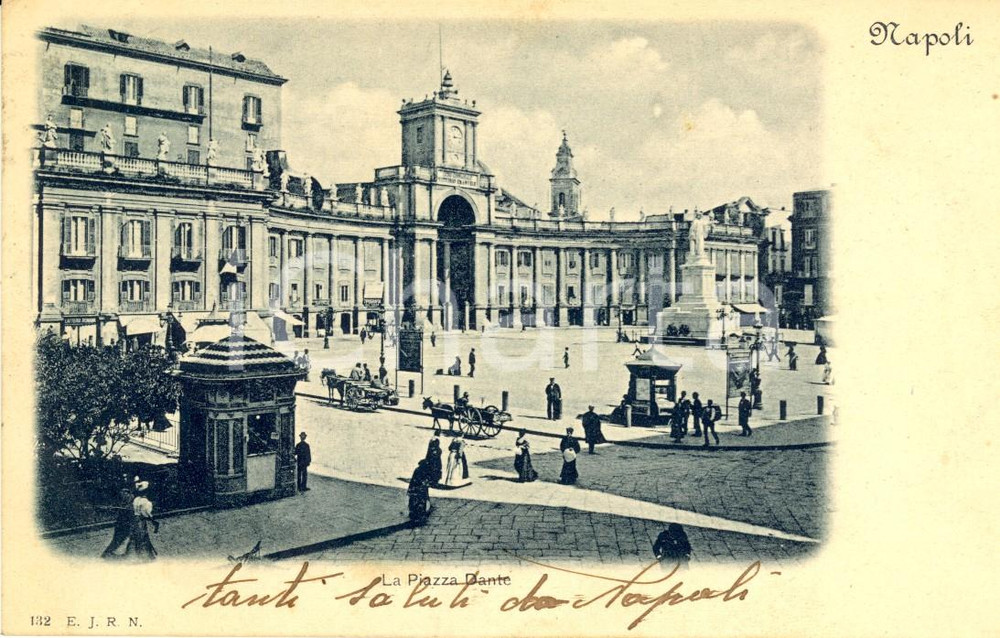 Cartolina originale da collezione 1900 ca NAPOLI Veduta di Piazza DANTE con passanti e carretti Cartolina FP VG 1