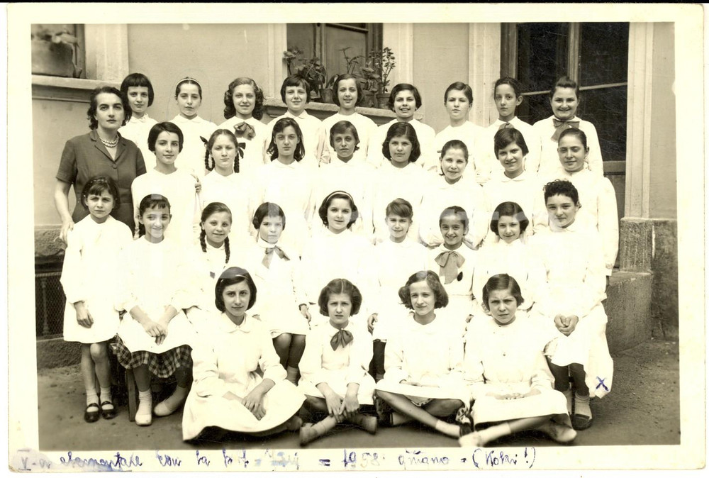 1958 MILANO (?) Ritratto di classe V elementare con la maestra *Foto 18x13 cm