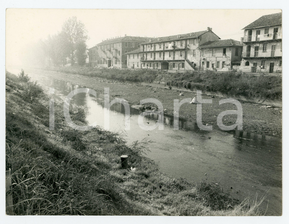 Fotografia d'epoca originale 1970 ca PAVIA Naviglio Pavese in secca in VIALE VENEZIA *Fotografia GARBI 1