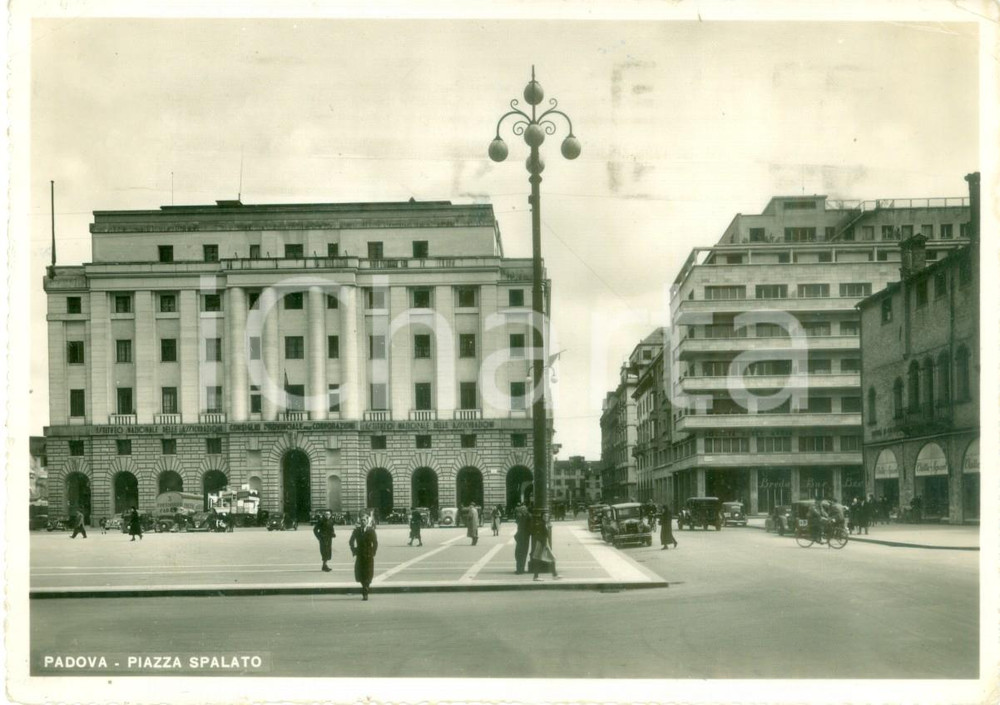 Cartolina originale da collezione 1939 PADOVA Veduta di Piazza SPALATO Consiglio Corporazioni Cartolina ANIMATA FG 1