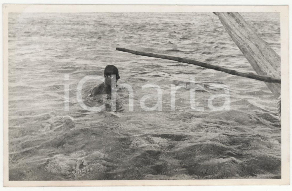 Fotografia d epoca originale 1937 BORA BORA Polinesia Una fase di pesca in mare 3REAL PHOTO cm 13,5x8,5 1
