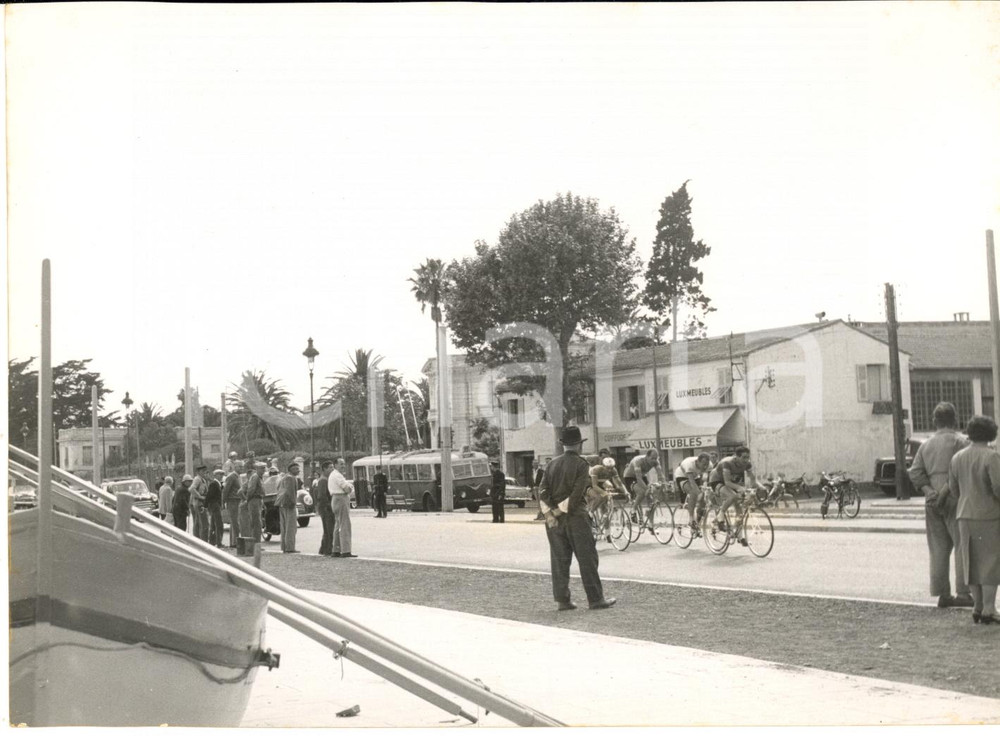 1955 CICLISMO GIRO D'ITALIA Tappa CANNES-SANREMO - Fuga lungo la Costa Azzurra