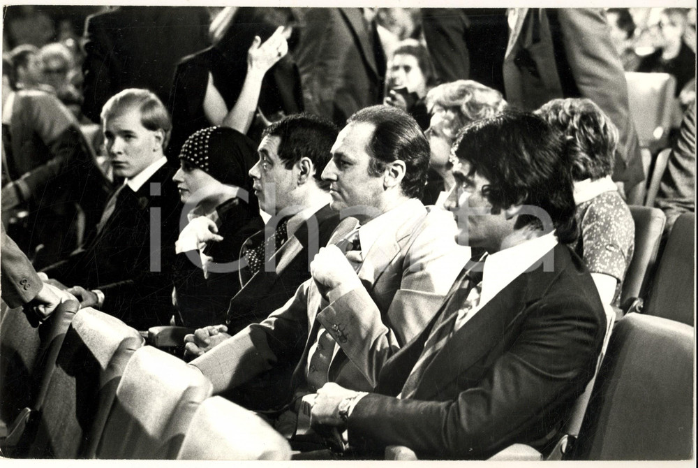 Fotografia d epoca originale 1970 ca SALSOMAGGIORE Raffaella CARRA  Gianni BONCOMPAGNI Renzo ARBORE Foto 1