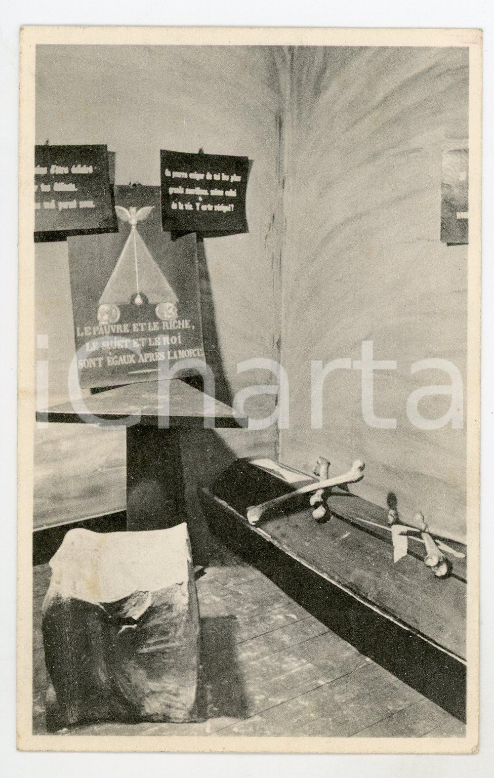 1910 ca BRUSSEL Belgische Anti-vrijmetselarij Bond - DE BEZEM - Postcard n°4  Cartolina postale d'epoca, della lega anti-massoneria belga, non viaggiata.Didascalia al verso: "4 - Donkere kamer van de loge "De Goede Vriendschap" te Namen".CONDIZIONI: GFORMATO: FP    originale e autentica 1