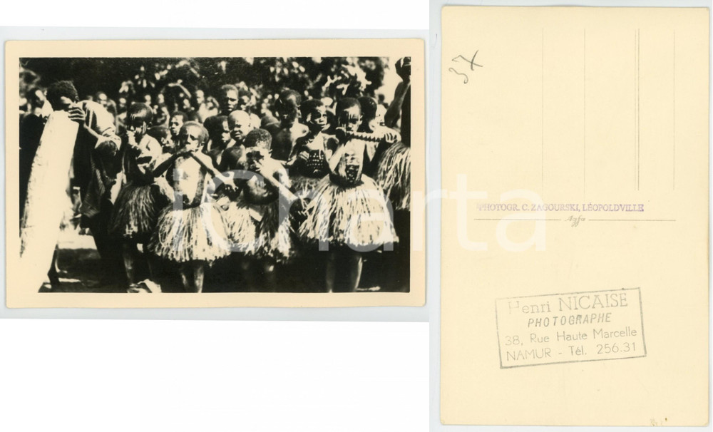 1930 C. ZAGOURSKI «L'Afrique qui disparaît» Fête de circoncision *OUBANGI CHARI  Fotocartolina postale d'epoca, appartenente alla serie &laquo;L'Afrique qui dispara&icirc;t&raquo; del fotografo Casimir Zagourski (L&eacute;opoldville).N&deg; 128, non viaggiata.CONDIZIONI: G FORMATO: 14x9 cm    originale e autentica 1