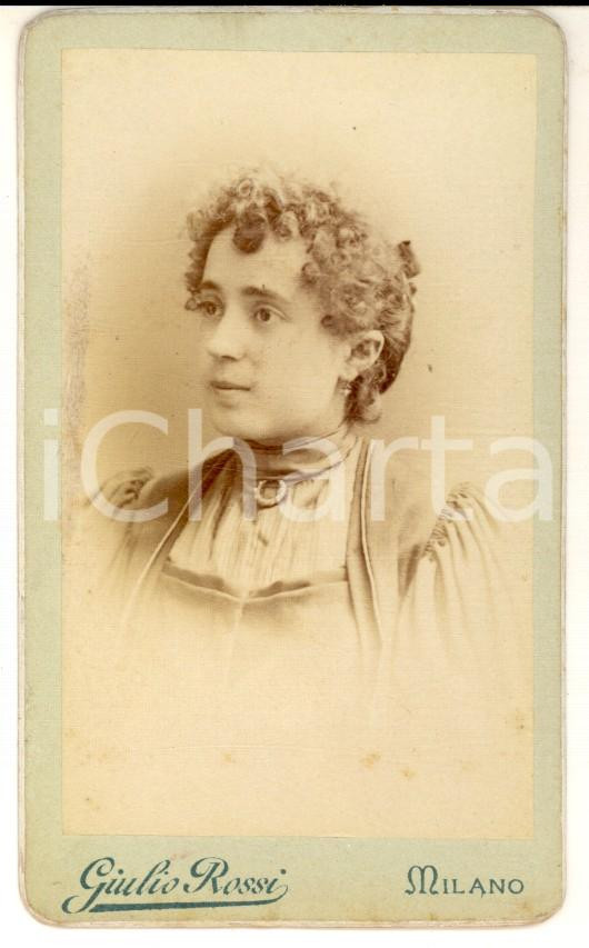 Fotografia d epoca originale 1890 ca MILANO Ritratto di donna con acconciatura a riccioli Foto GIULIO ROSSI 1