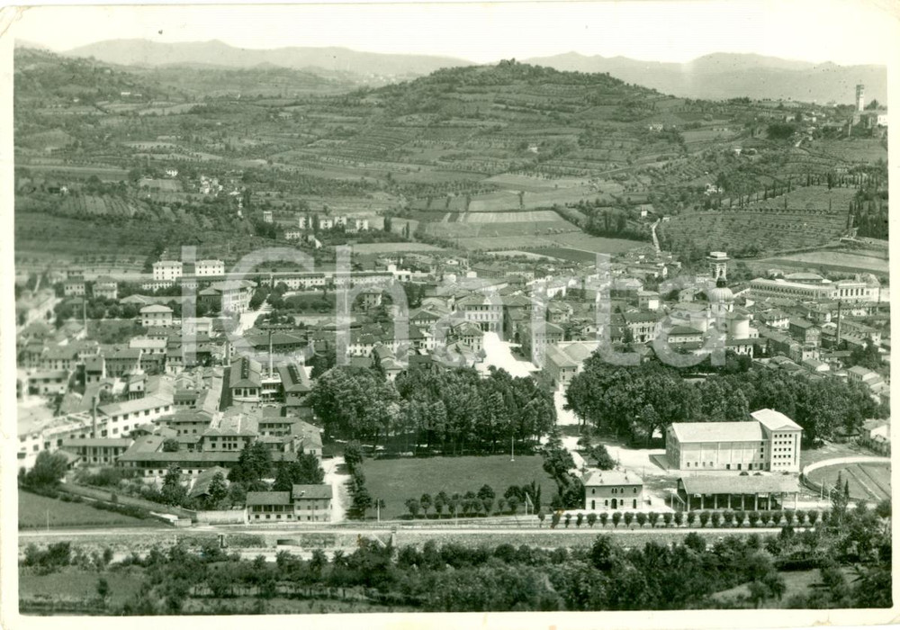 Cartolina originale da collezione 1950 ARZIGNANO (VI) Panorama aereo del paese FG VG 1