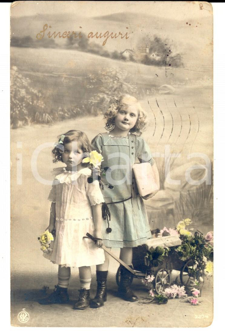 Cartolina originale da collezione 1913 COSTUMI Bambine con carretto di fiori Cartolina con ritocchi a mano 1