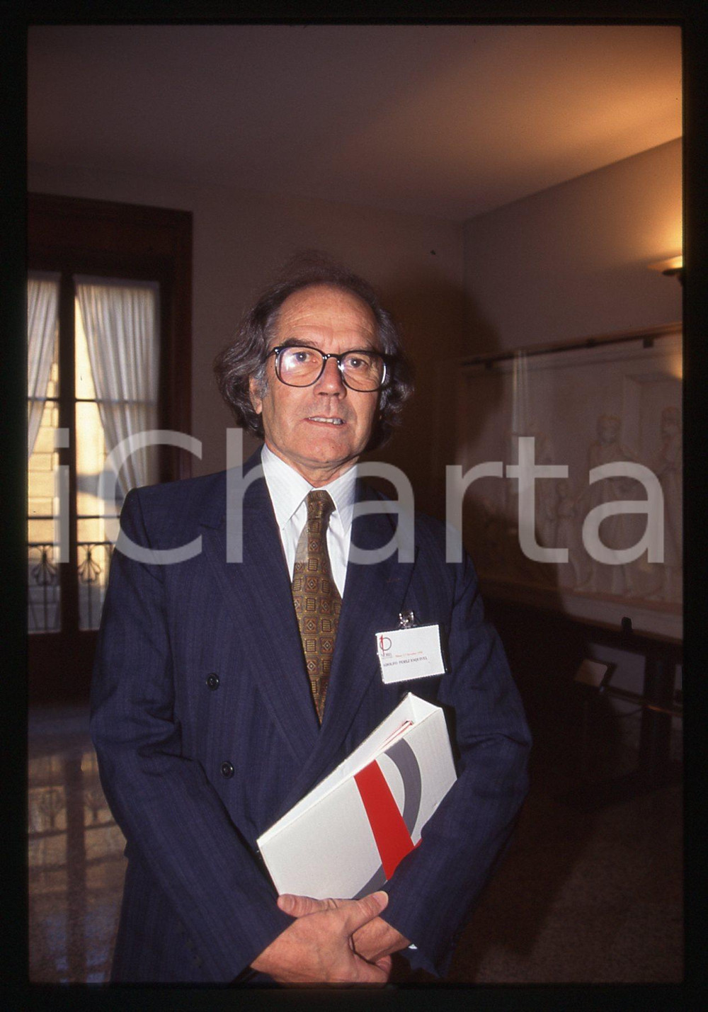 35mm vintage slide* 1996 MILANO Adolfo Perez ESQUIVEL a un convegno NOBEL (15)