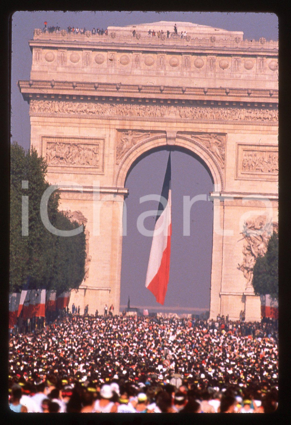 35mm vintage slide* 1989 MARATHON DE PARIS Arc de triomphe - Panoramica atleti