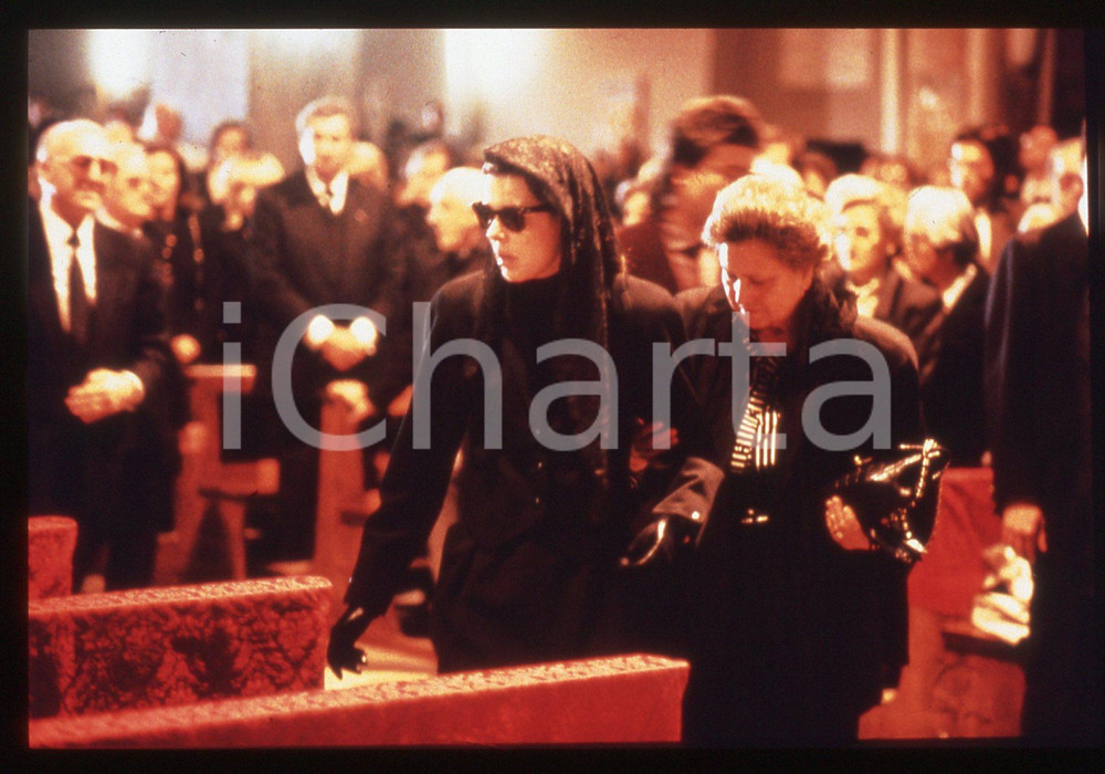 35mm vintage slide* 1990 FINO MORNASCO Carolina di MONACO Fernanda BIFFI (1)