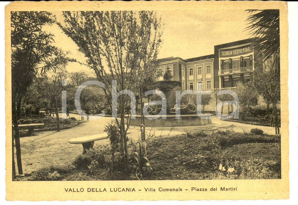 Cartolina originale da collezione 1939 VALLO DELLA LUCANIA Villa Comunale  Piazza dei Martiri Cartolina FG VG 1