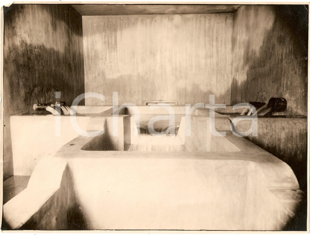 Fotografia d epoca originale 1935 ca ALCAMO TP Vasche dell acquedotto consorziale FOTOGRAFIA 1