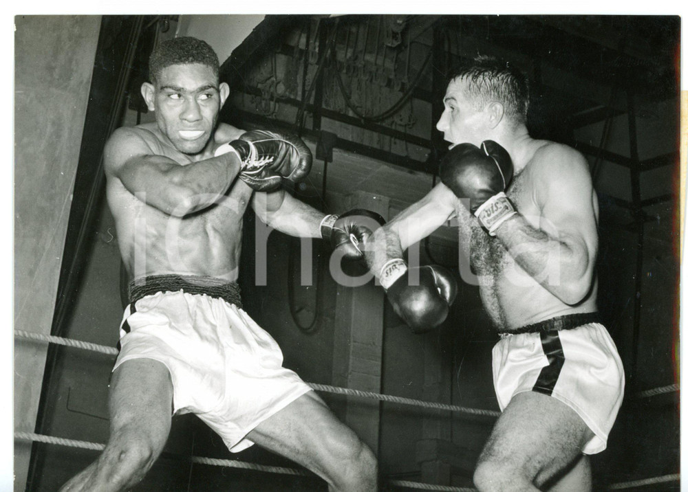 1955 ROMA BOXE Constant ALCANTARA schiva un gancio di Tiberio MITRI *Foto 18x13