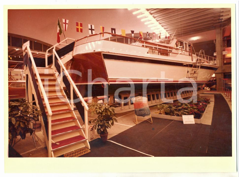 1964 GENOVA - SALONE NAUTICO Cantieri navali di Chiavari - Yacht PARAGGINA *Foto