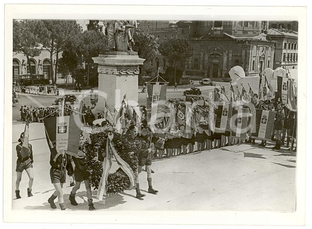 Fotografia d'epoca originale 1939 ROMA Bambini scuole elementari rendono omaggio al MILITE IGNOTO *Foto 1