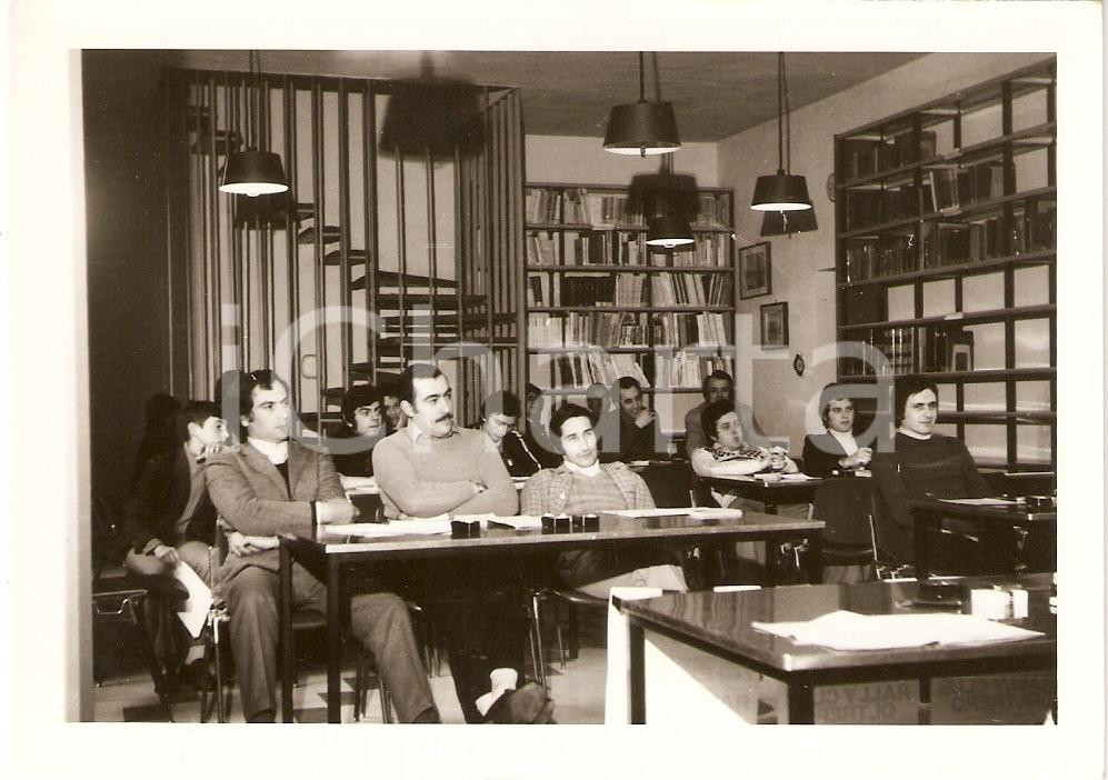 Fotografia d'epoca originale 1970 ca RIVANAZZANO ? Riunione soci RALLY CLUB OLTREPO' *Fotografia 1