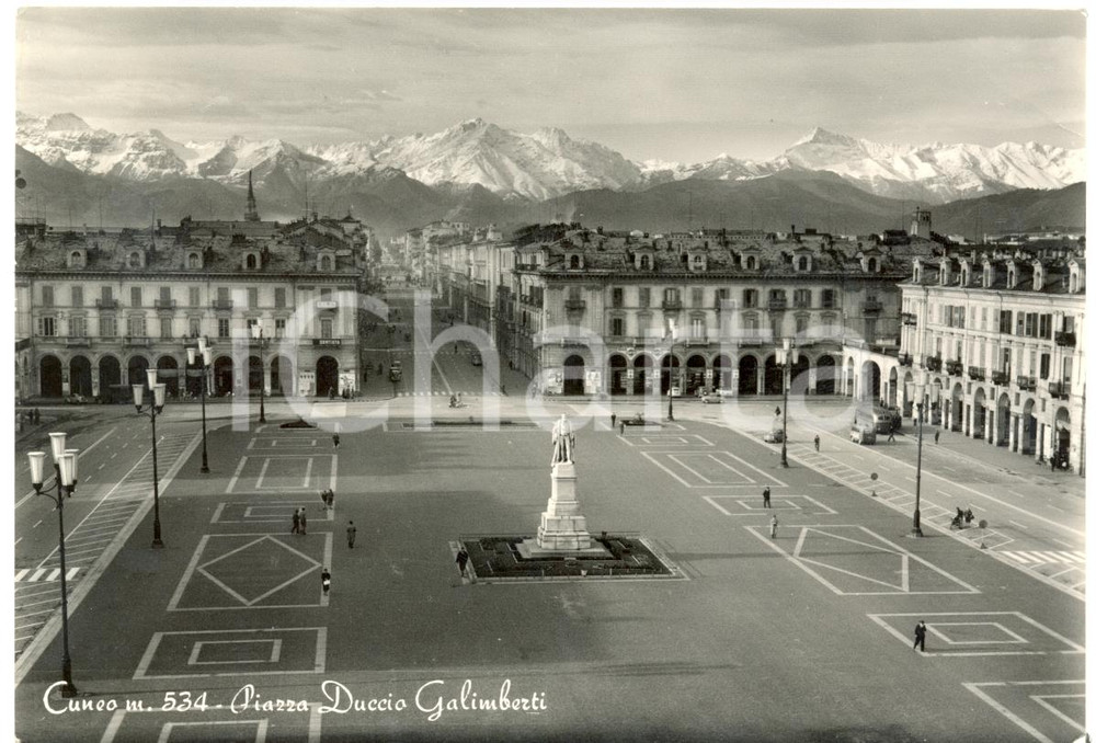 Cartolina originale da collezione 1960 ca CUNEO Piazza DUCCIO GALIMBERTI Cartolina FG VG ANIMATA con autobus 1
