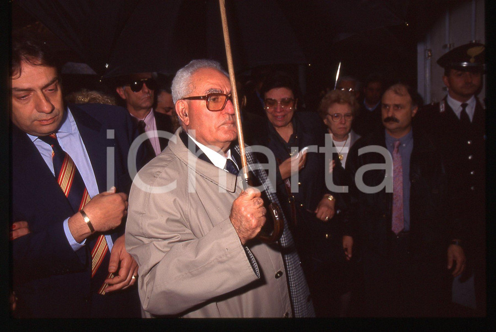 35mm vintage slide* 1995 BUSTO ARSIZIO Funerali di Mia MARTINI Giuseppe BERTÉ 2