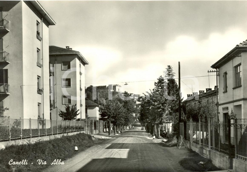 Cartolina originale da collezione 1955 ca CANELLI (AT) Veduta di via Alba e VILLANUOVA *Cartolina animata FG NV 1