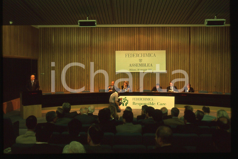 35mm vintage slide* 1994 MILANO Benito BENEDINI all'assemblea FEDERCHIMICA (1)