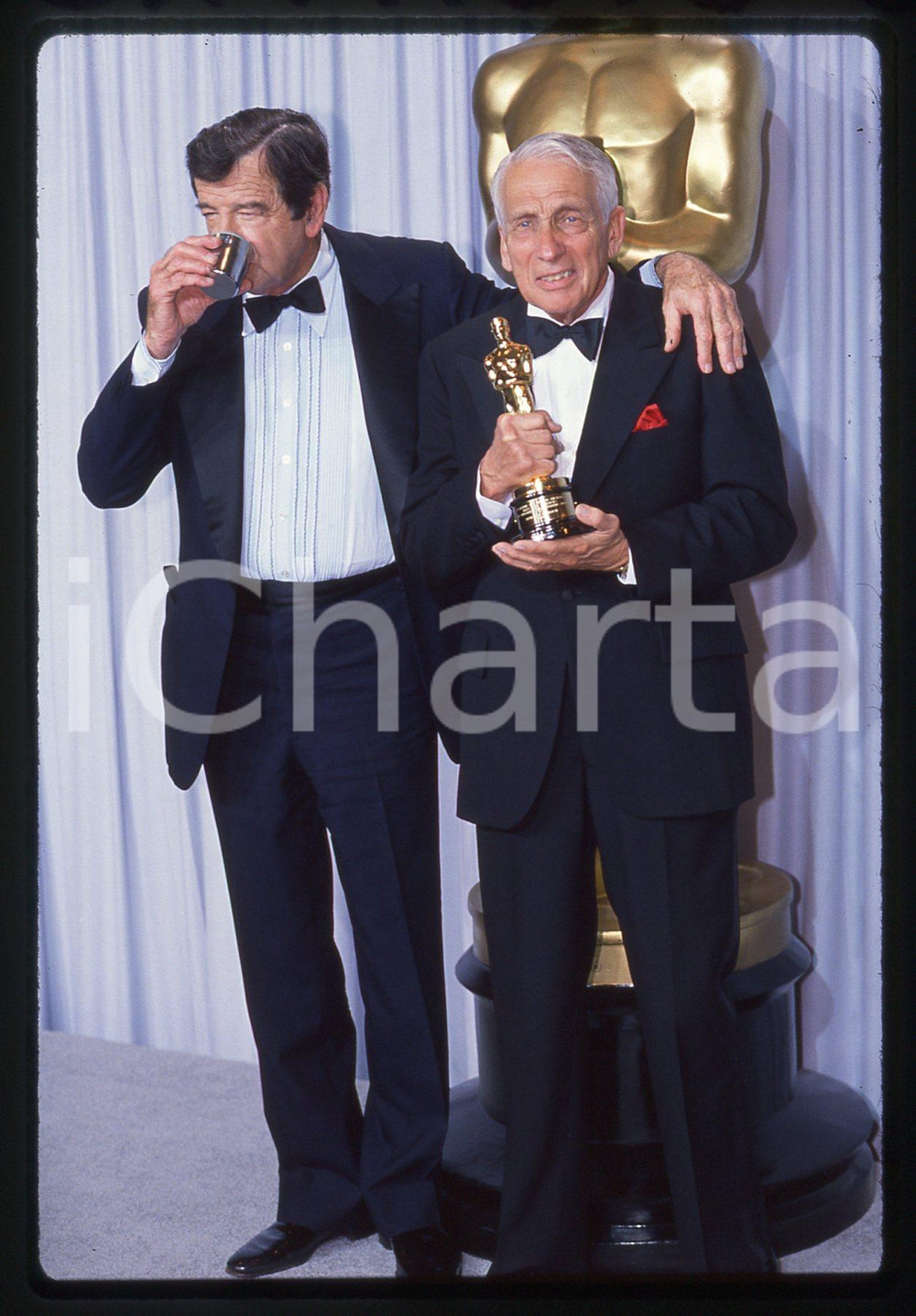 35mm vintage slide* 1990 ACADEMY AWARDS Walter MATTHAU Howard W. KOCH Ritratto 1