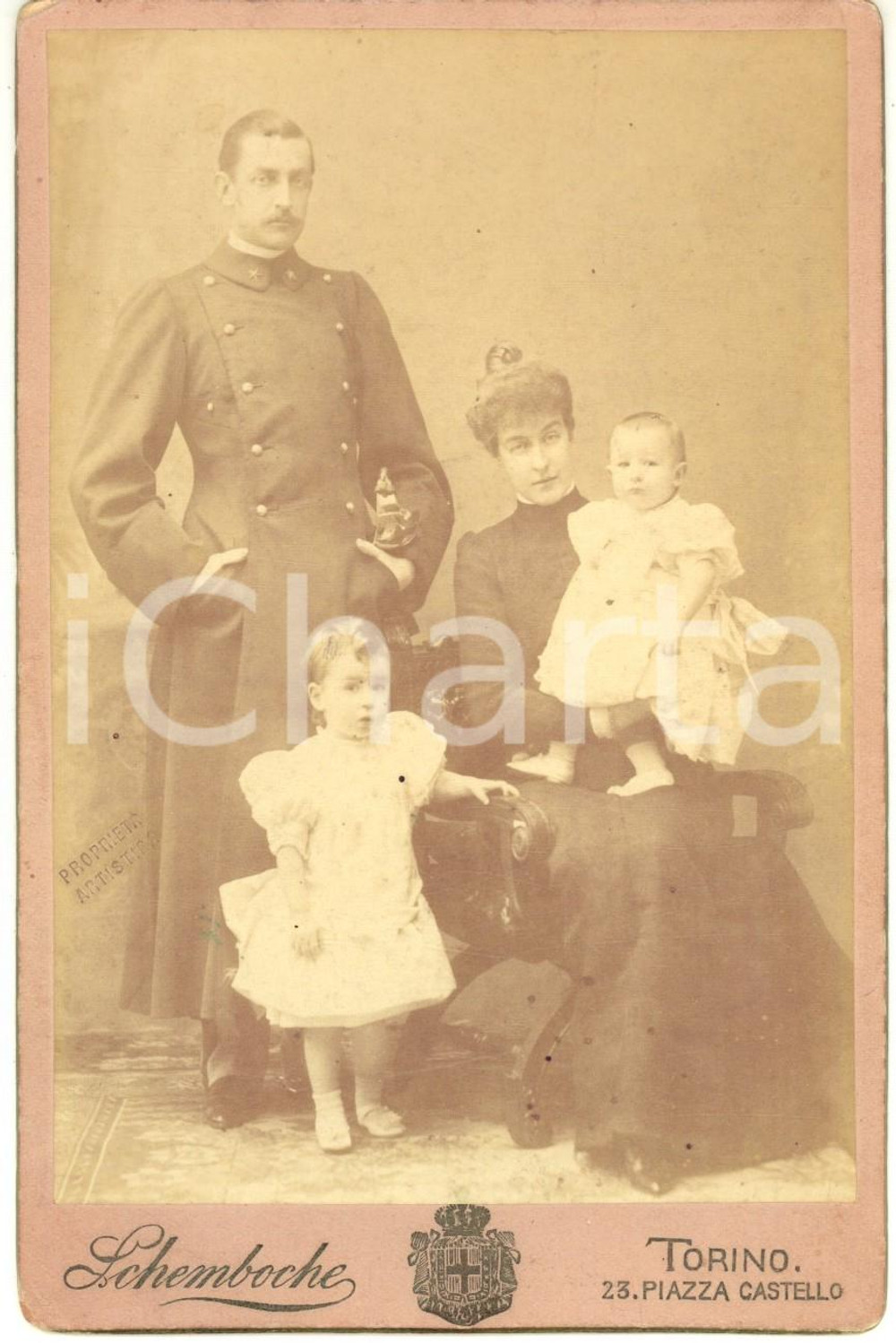 Fotografia d epoca originale 1900 TORINO Emanuele Filiberto di SAVOIAAOSTA con la famiglia Foto SCHEMBOCHE 1