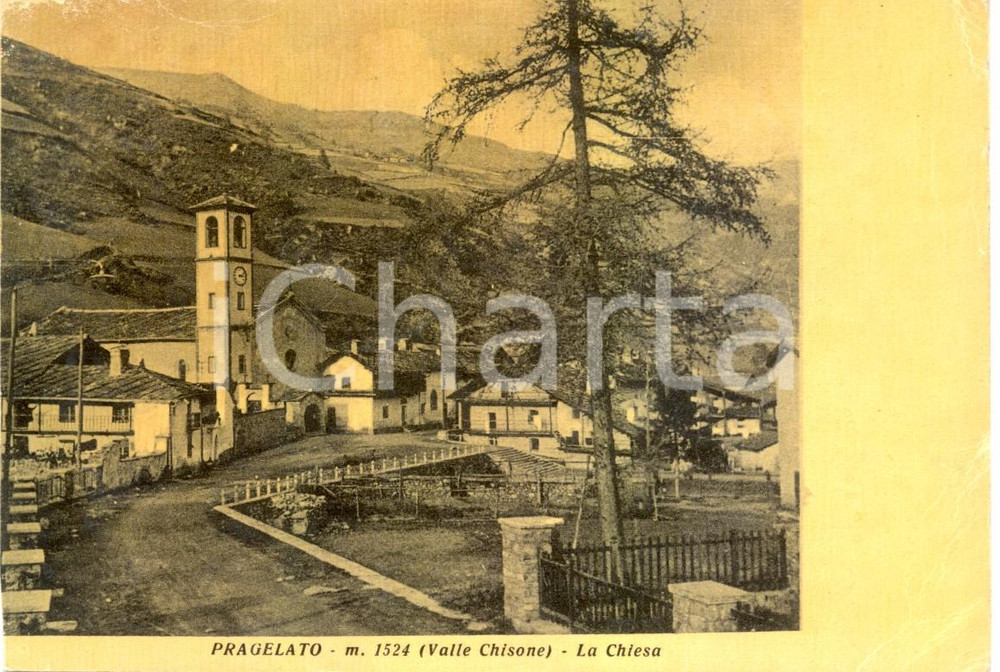 Cartolina originale da collezione 1952 PRAGELATO TO Scorcio del paese con la sua chiesa FG VG DANNEGGIATA 1