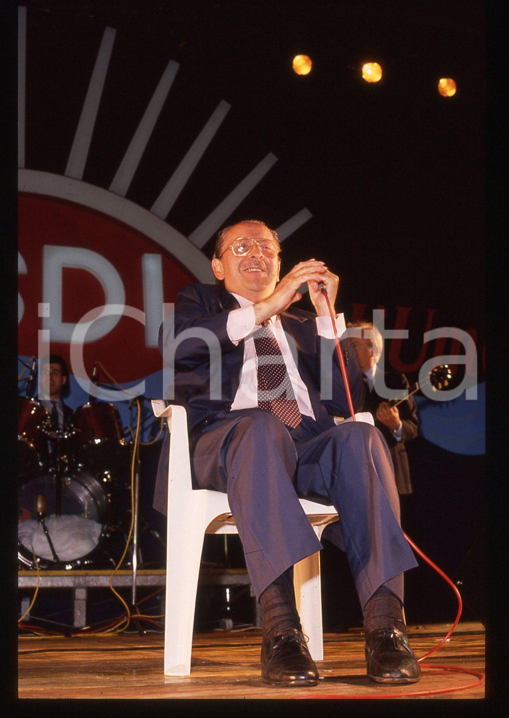 35mm vintage slide* 1989 MILANO Domenico MODUGNO canta ad un comizio del PSDI 39