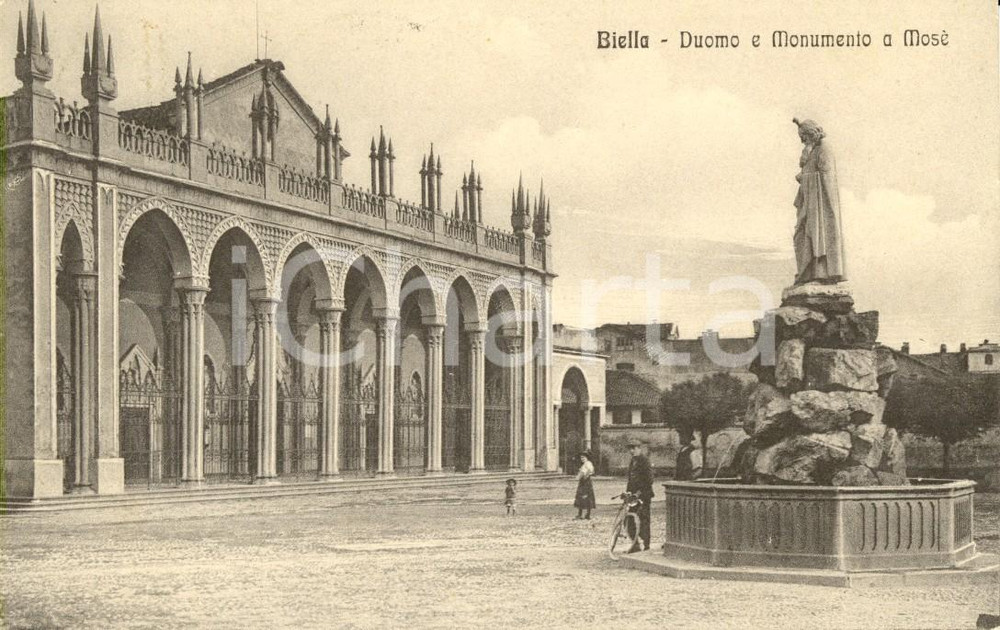 Cartolina originale da collezione 1913 BIELLA Veduta DUOMO e monumento a MOSE  Cartolina ANIMATA FP VG 1