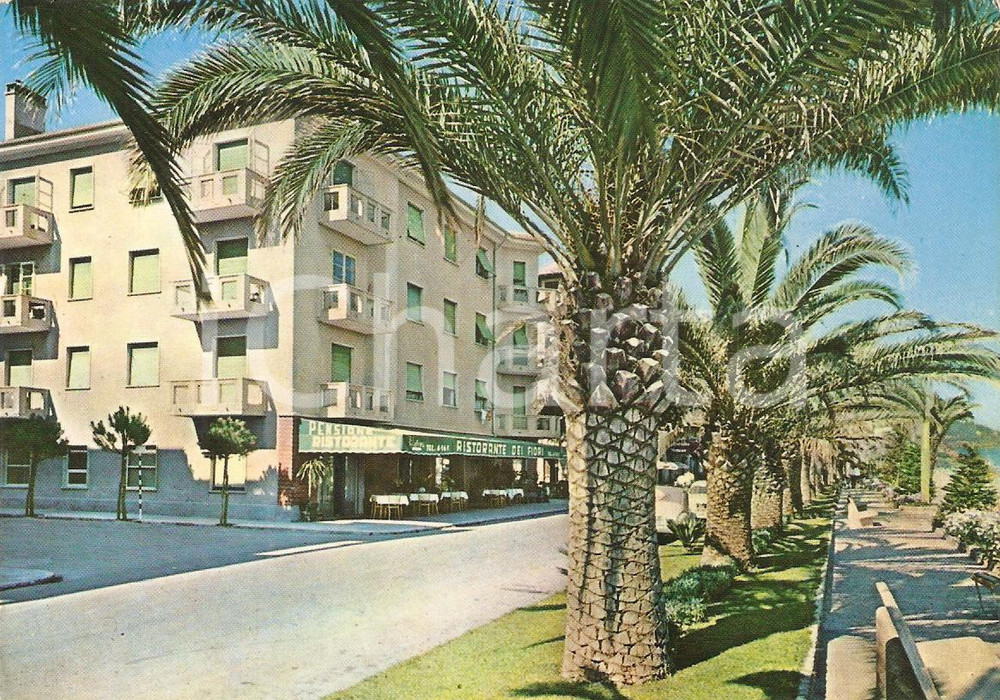 Cartolina originale da collezione 1975 ca FINALE LIGURE SV Pensione dei fiori  Ristorante Cartolina FG NV 1