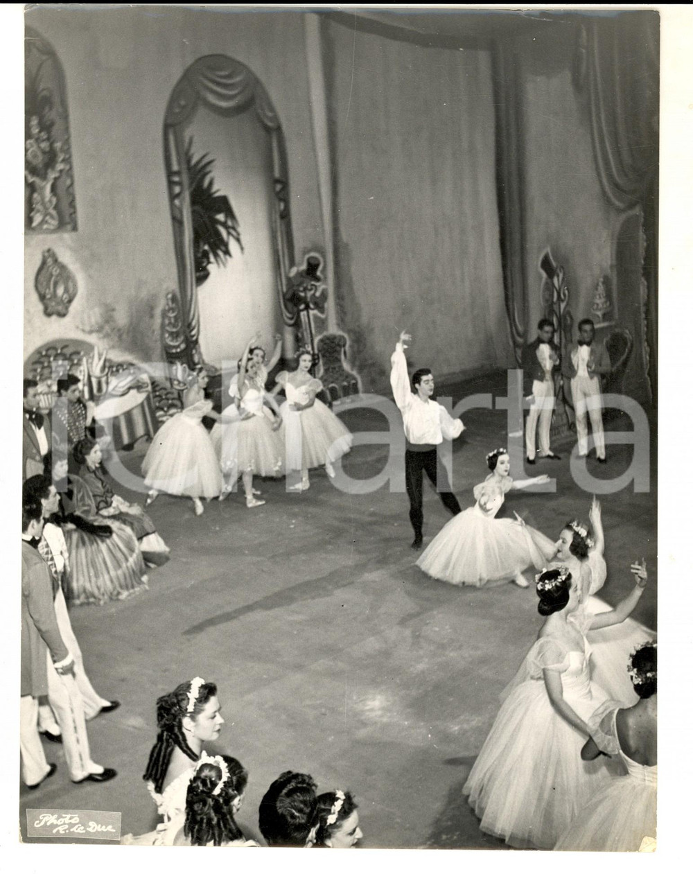Fotografia d epoca originale 1960 ca PARIS DANZA CLASSICA Ballerini in scena Foto R. LE DUC  20x25 1