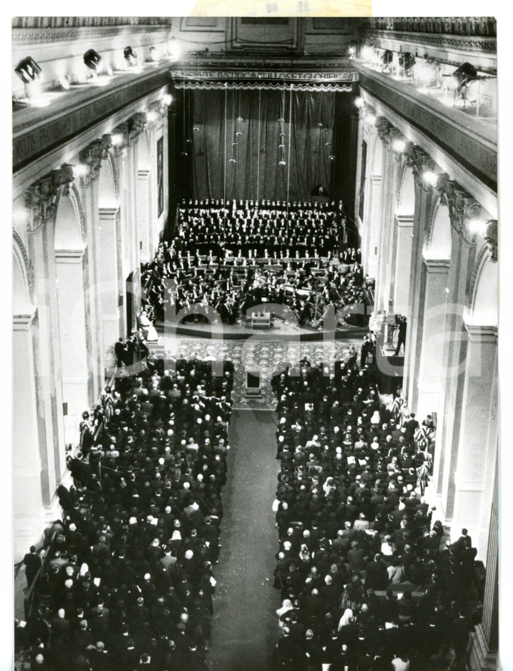 1956 ROMA Pio XII assiste al concerto dell'Orchestra RAI diretta da Eugen JOCHUM