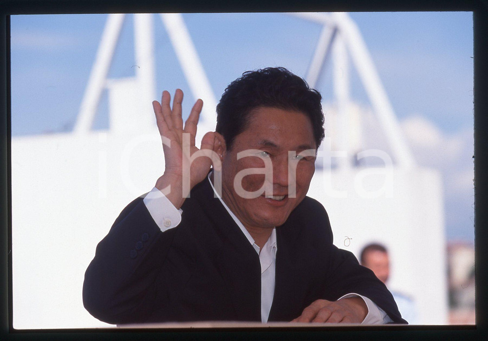 35mm vintage slide* 1999 FESTIVAL DI CANNES Takeshi KITANO Ritratto regista (2)