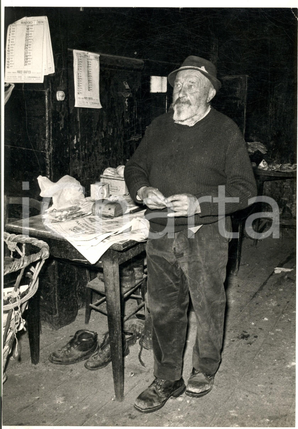 1974 MILANO COSTUME Povertà in una casa di periferia - Foto 20x30 cm