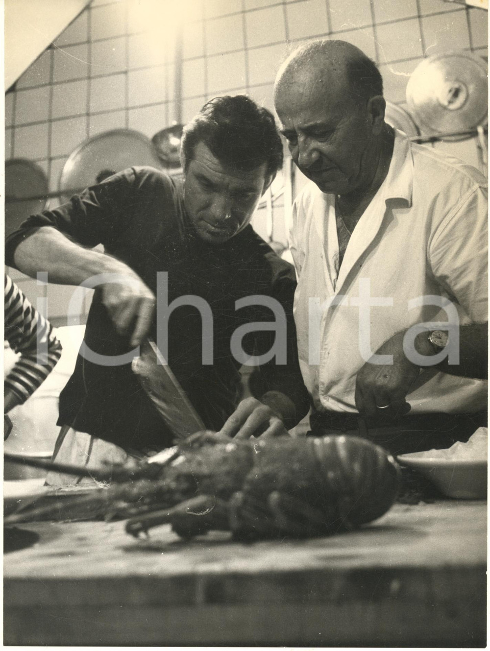 Fotografia d epoca originale 1958 SAN FRUTTUOSO GE UGO TOGNAZZI in cucina  Foto vintage RARA 1 1