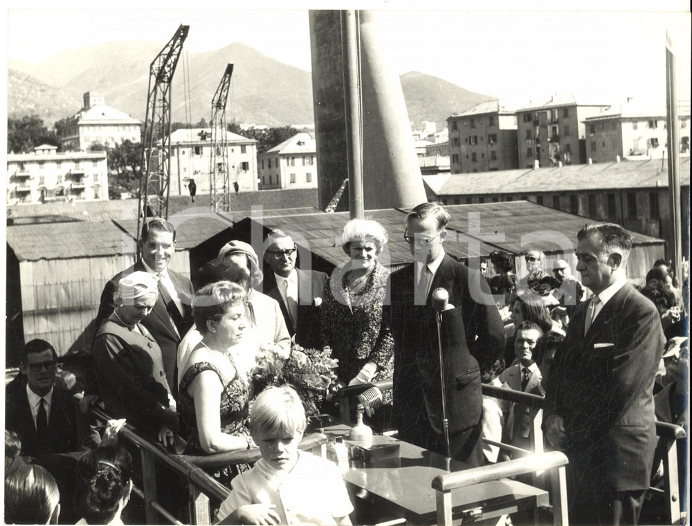 1955 GENOVA SESTRI PONENTE Varo petroliera MIRAFLORES - Discorso *Foto 24x18 cm Fotografia d'epoca.  CONDIZIONI: G     originale e autentica 1