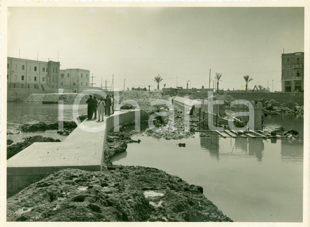 Fotografia d epoca originale 1933 TRIPOLI LIBIA Costruzione del nuovo collettore Foto ANIMATA 1