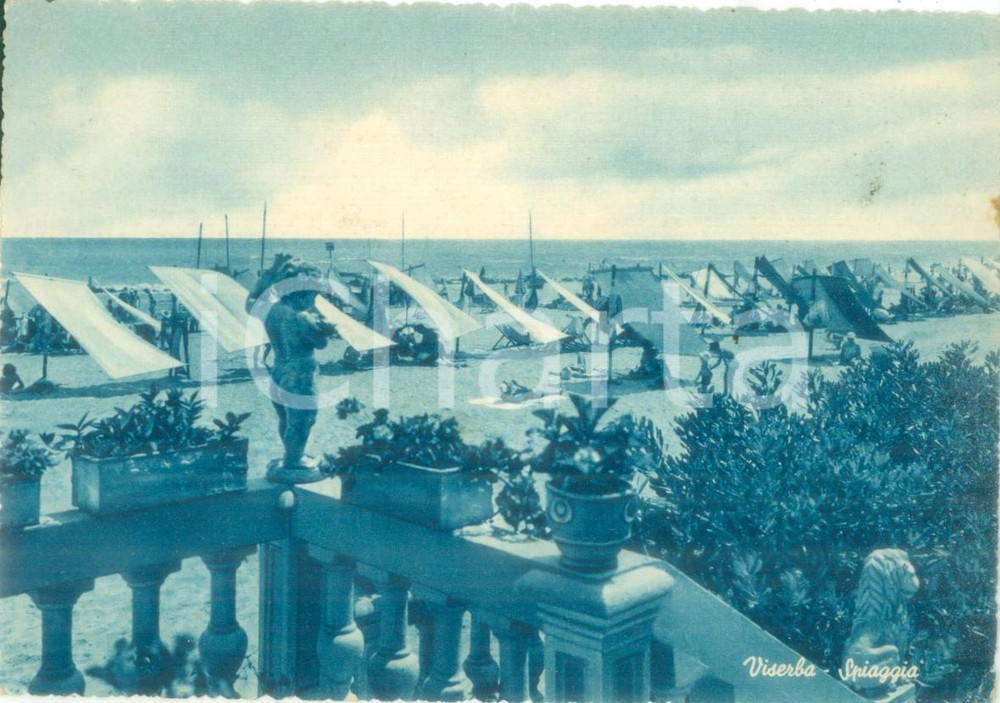 Cartolina originale da collezione 1952 RIMINI Veduta della spiaggia da una terrazza Cartolina FG VG 1