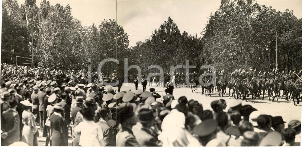 Fotografia d'epoca originale 1935 MILANO Sfilata della cavalleria per Festa STATUTO 1