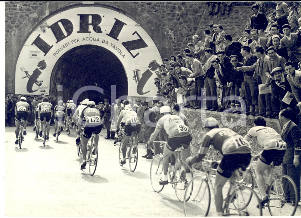 1953 CICLISMO MILANO-SANREMO Il gruppo al Passo del Turchino *Foto 18x13 cm
