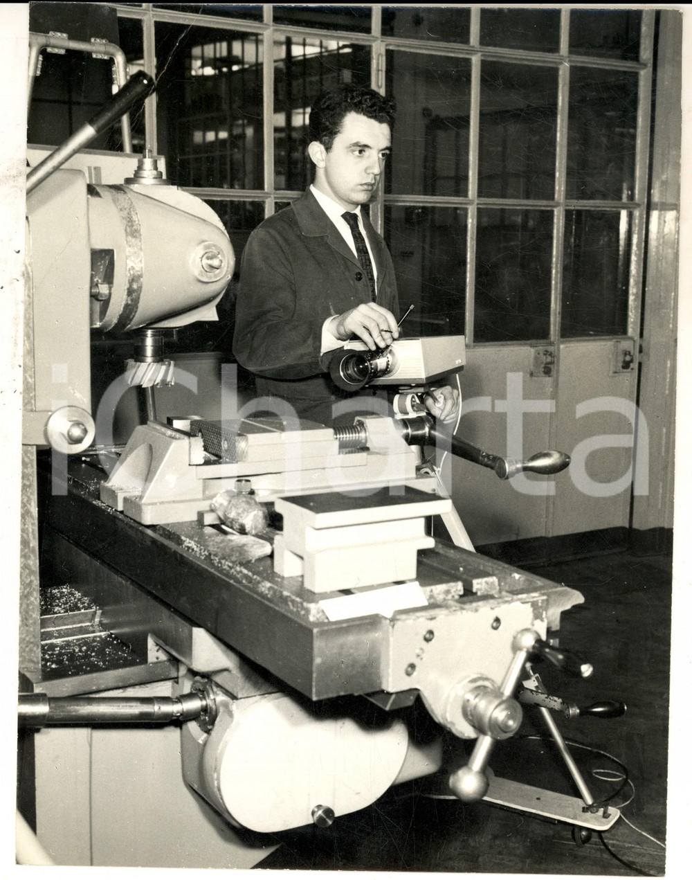 Fotografia d epoca originale 1965 ca TORINO Scuola Allievi FIAT  Una lezione in corso Foto VINTAGE 19x24 1