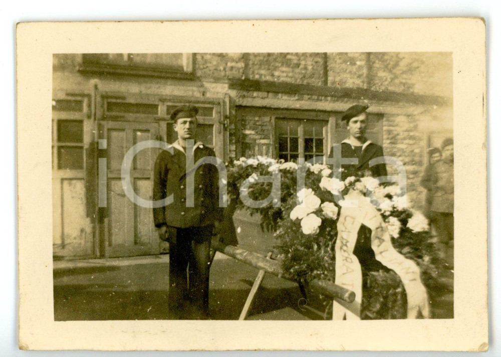 1930 ca REGIA MARINA Ufficiali al funerale di un camerata - Foto 9x6 cm