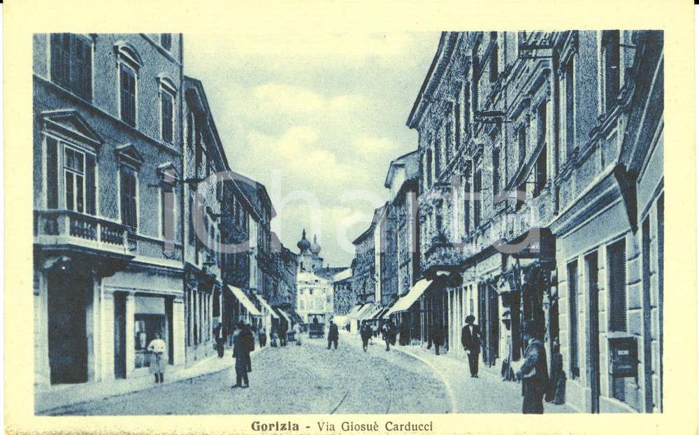 Cartolina originale da collezione 1915 ca GORIZIA Scorcio di via GiosuÃ¨ CARDUCCI Cartolina postale FP NV ANIMATA 1