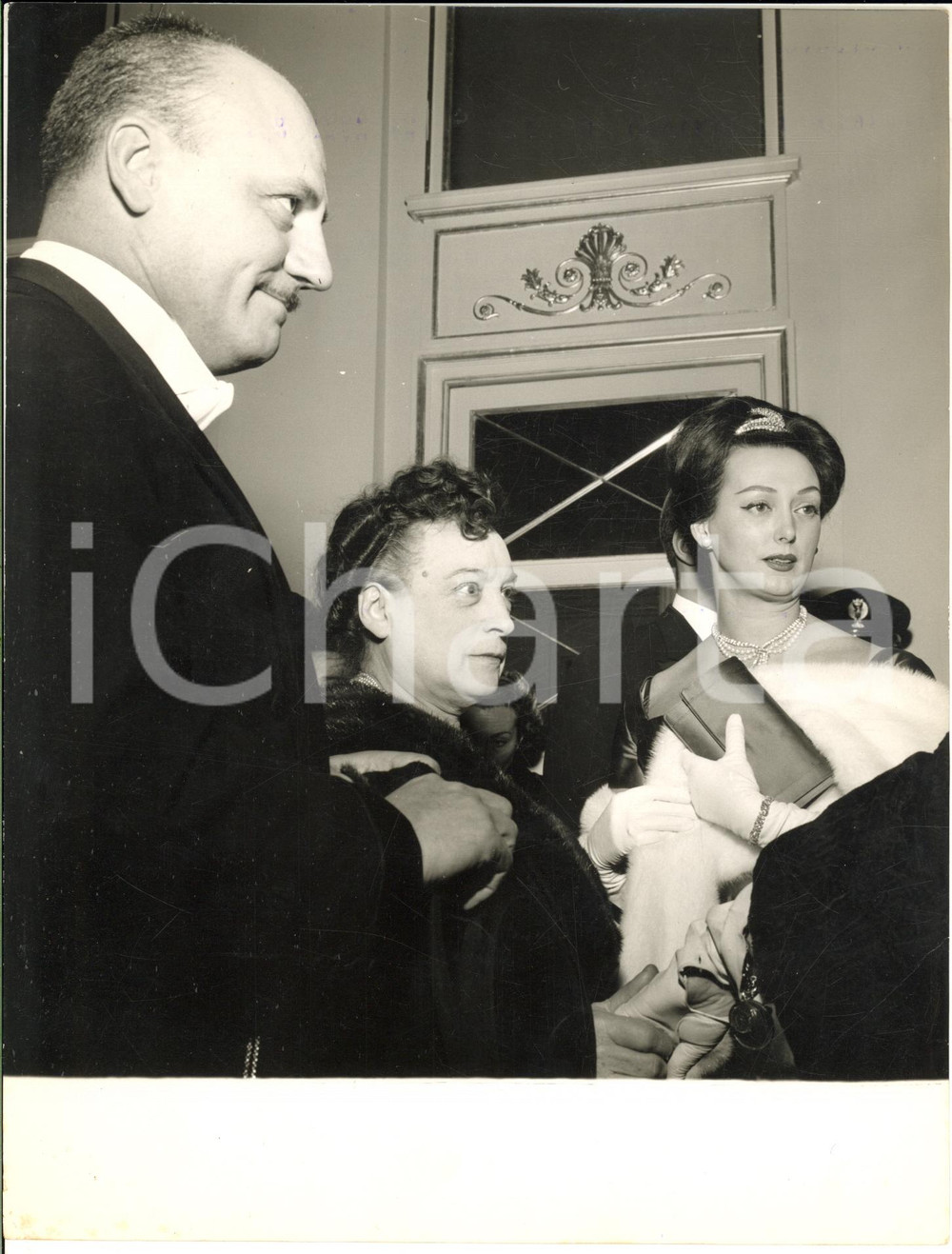 1958 MILANO Teatro alla Scala - Pierre BALMAIN con Madeleine KOHLER alla prima