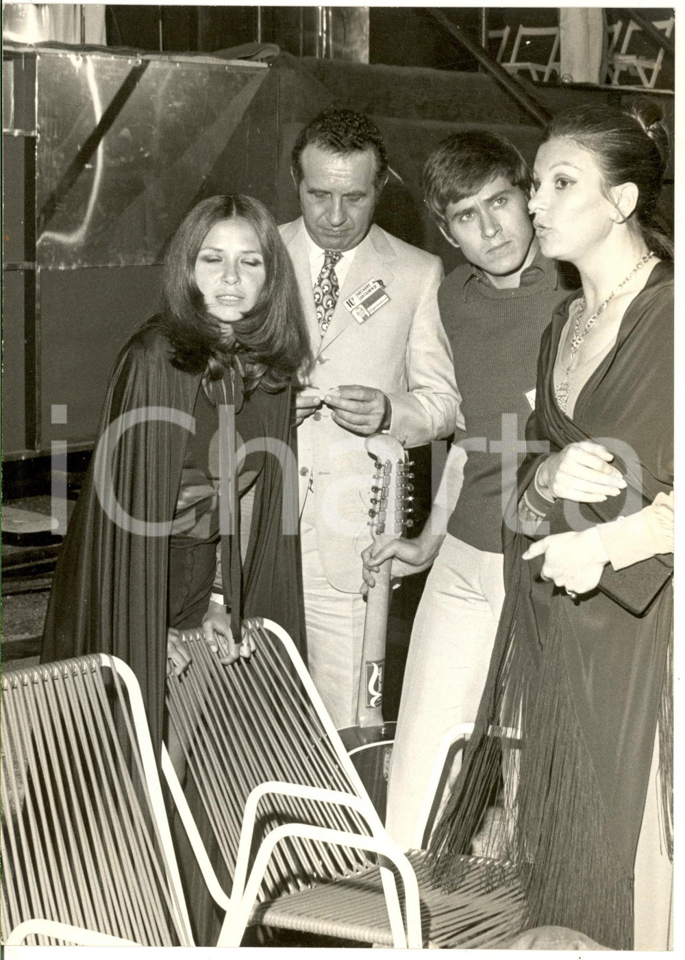 Fotografia d epoca originale 1971 CANTAGIRO  MILVA Ezio RADAELLI Gianni MORANDI Laura EFRIKIAN Foto 18x25 1