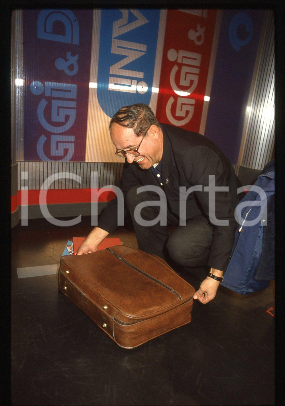 Fotografia d epoca originale 35mm vintage slide 1985 RAI DUE Padre Alex ZANOTELLI a OGGI & DOMANI 3 1