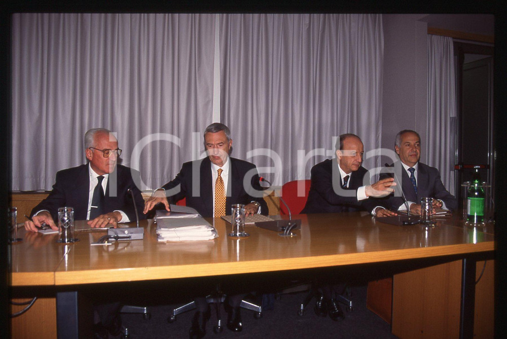 35mm vintage slide* 1995 TRIESTE Eugenio Gianfranco GUTTY GENERALI Assemblea 2