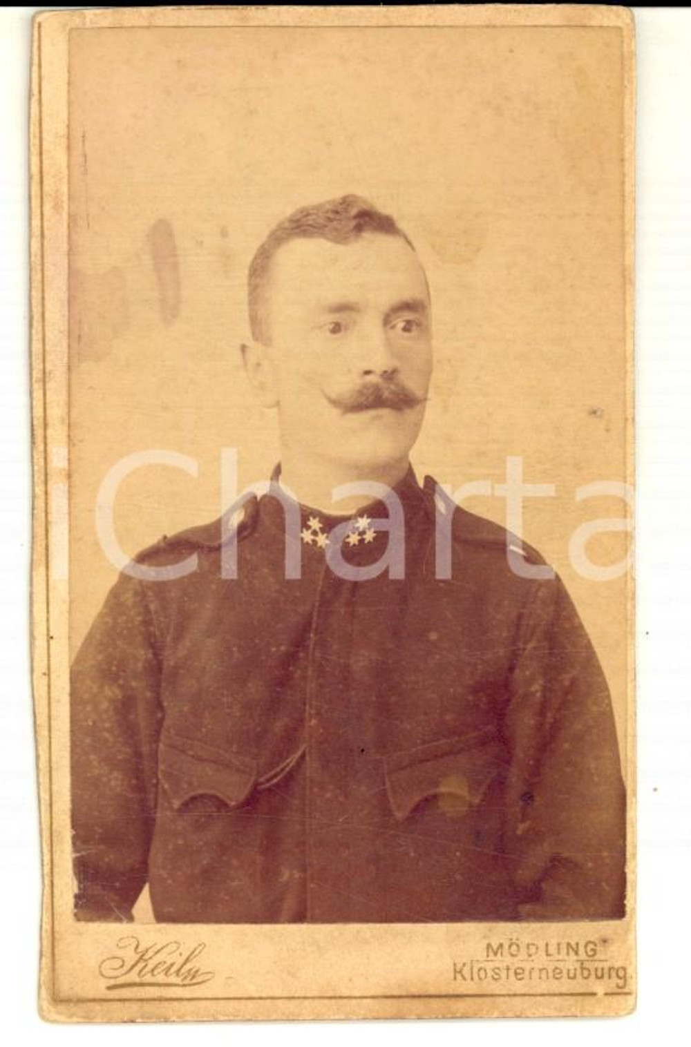 Fotografia d epoca originale 1900 ca MODLING AUSTRIA Ritratto di ufficiale asburgico Foto Eduard KEIL CDV 1
